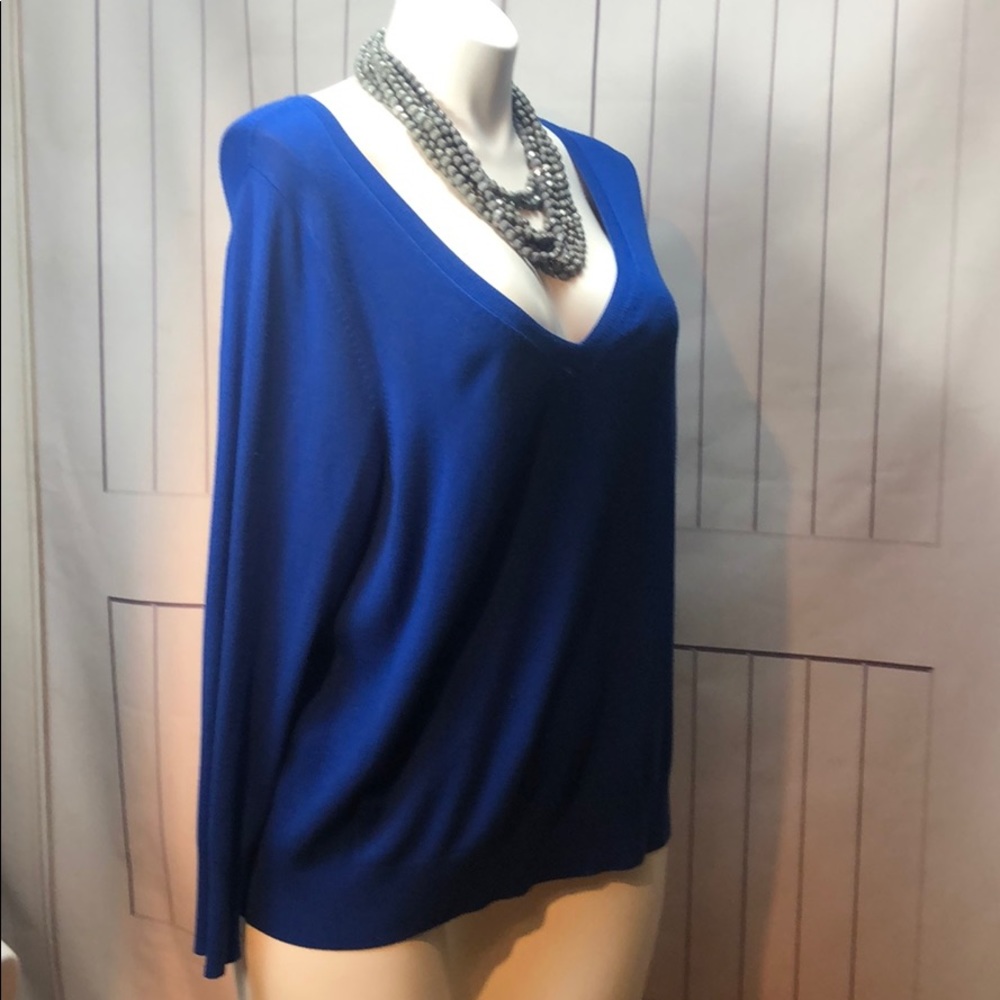 LANE BRYANT BLUE LONG SLV BUTTON V-NECK SIZE 22-24